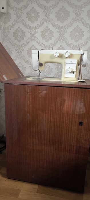 Швейная машинка чайка