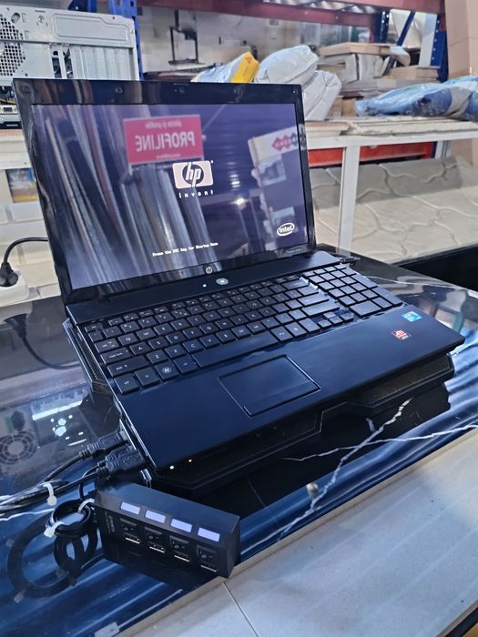 Se vinde pachet complet: Laptop HP ProBook 4510s + Accesorii