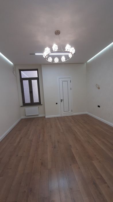 Срочно продаётся евродом Никитина 2.3-соток 6-комнота 2-этаж+подвал