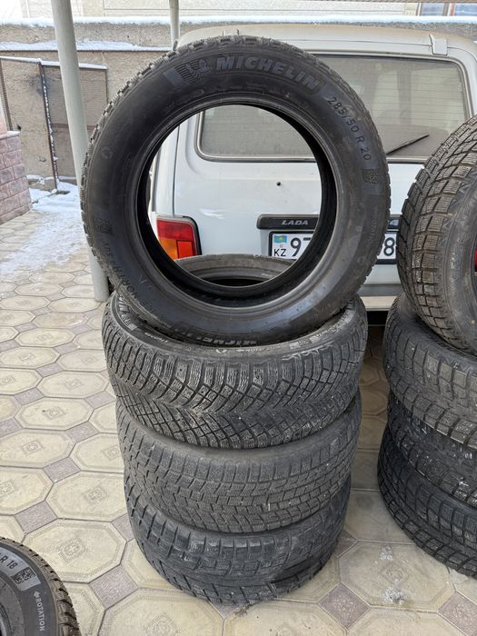 265/65/18 продам зимние шины