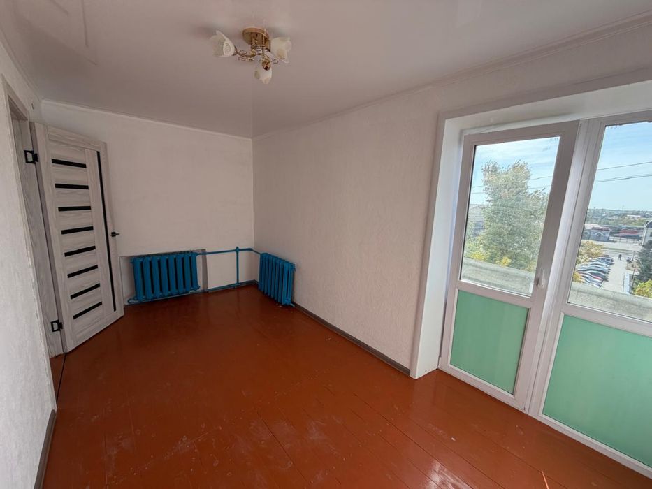 Продам 2 ком квартиру.