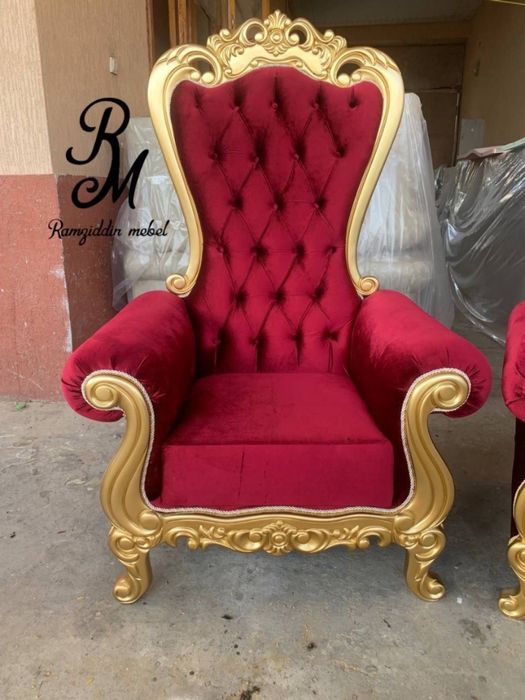 Кресла в ресторан. Кресла для молодожен. Кресло трон. Трон.