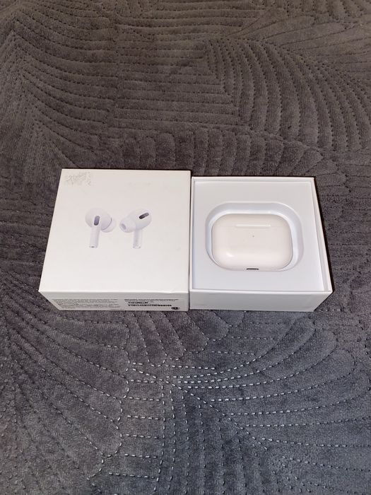 Продам AirPods pro