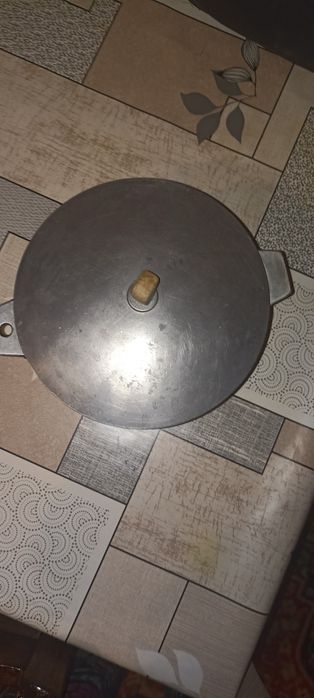 Продаю советский 2 литровый казан