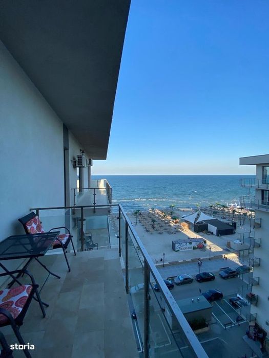 3 camere cu vedere frontală la mare mobilat lux