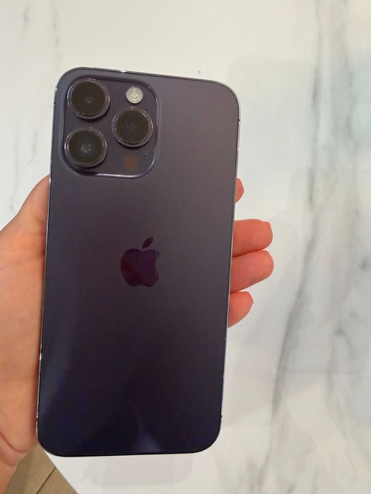 iPhone 14 Pro Max лилав