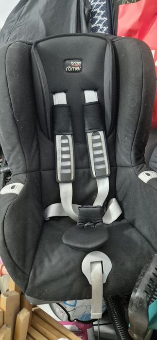 Scaun auto Britax Römer cu isofix