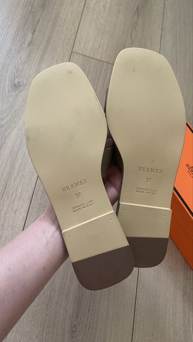 Шлепанцы Hermes 37 размер новые