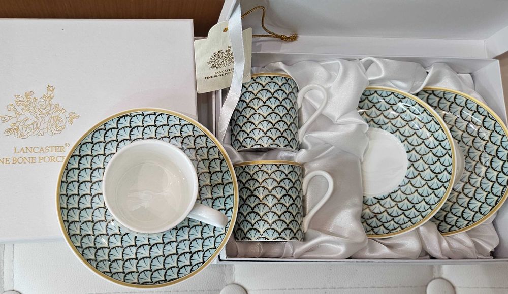 Порцеланов ервиз за кафе Lancaster. 2 комплекта х 2 чаши и чинийки.