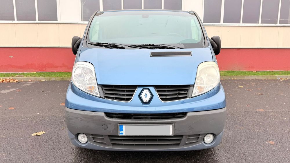 Renault Trafic 8+1 (9 Locuri) - 1.9 dCi 110CP