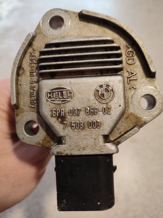 Продам датчик на БМВ 39