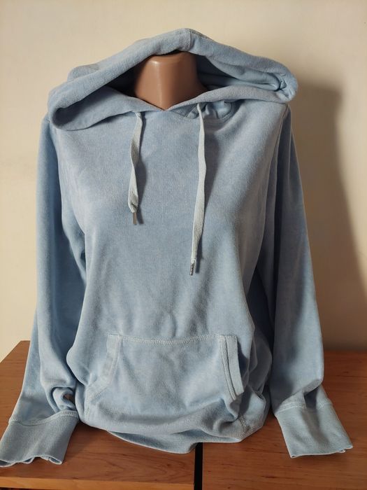 Дамски суичъри и блузка