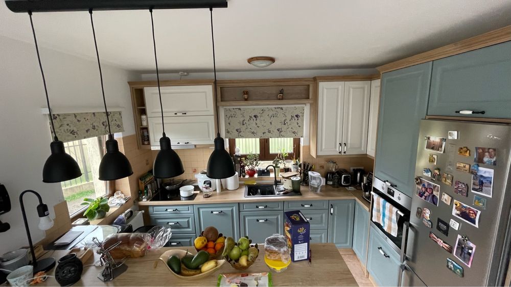 PARTICULAR OFER CASA singur in curte, 3 camere, Livada 1, Ghimbav