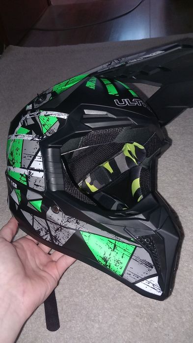 Casca noua de la ultra pentru atv/cross