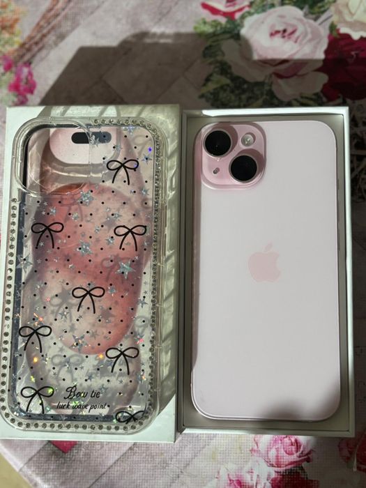 Vand sau schimb iphone 15 128 GB