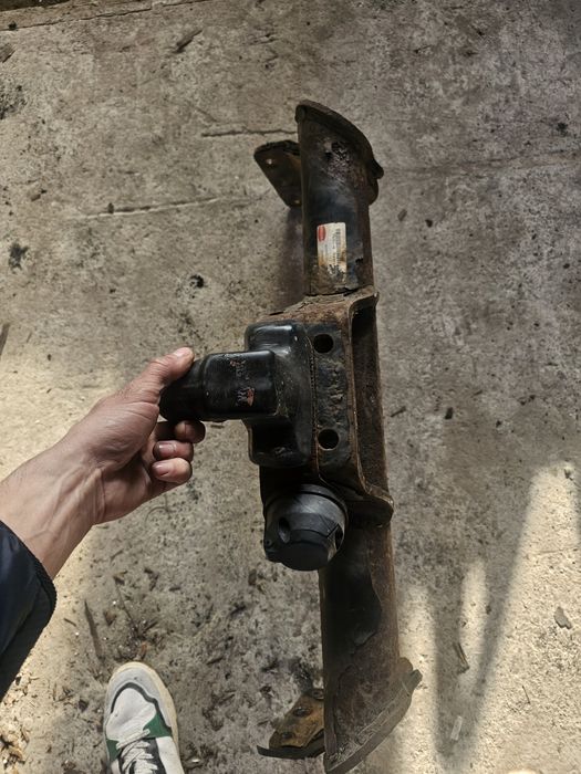 Cui remorca ford transit 2008