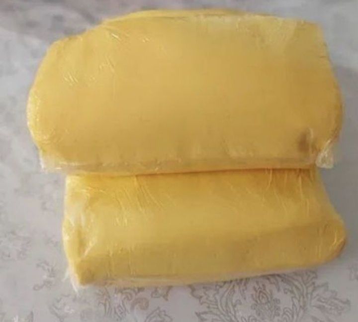 Домашнее масло сливочьное.