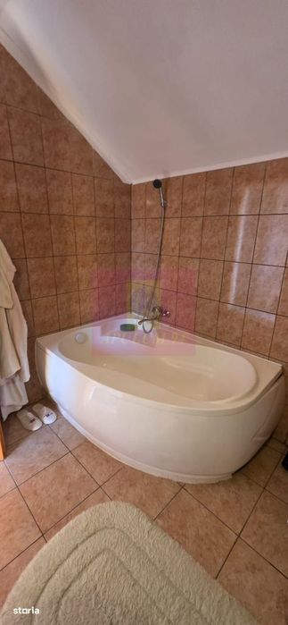 Vila cu 4 camere de vanzare in Busteni