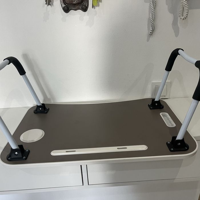 Столик мобильный