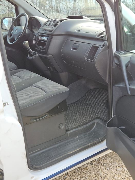 Mercedes Benz Vito Mixt( modelul lung)