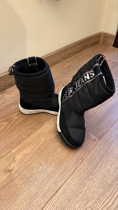 Детски апрески PEPE JEANS