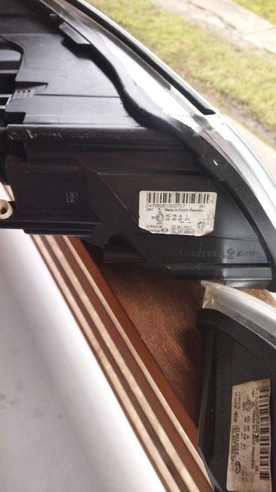 Vând set Faruri Skoda Octavia 2012!