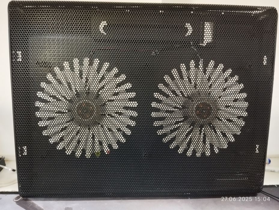 Подставка под ноутбук