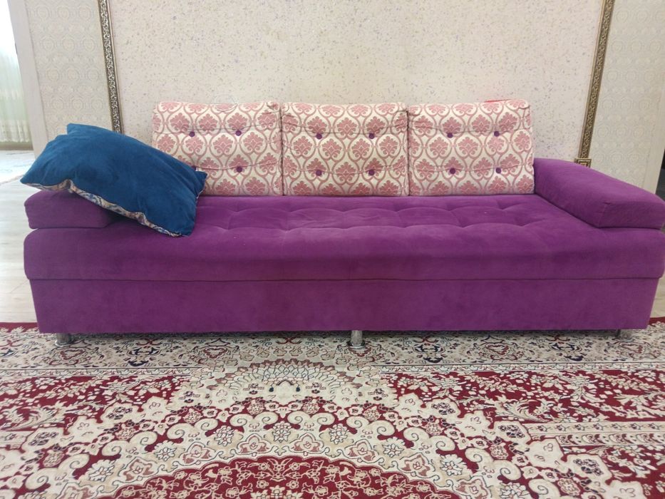 Диван с креслом в отличном состоянии