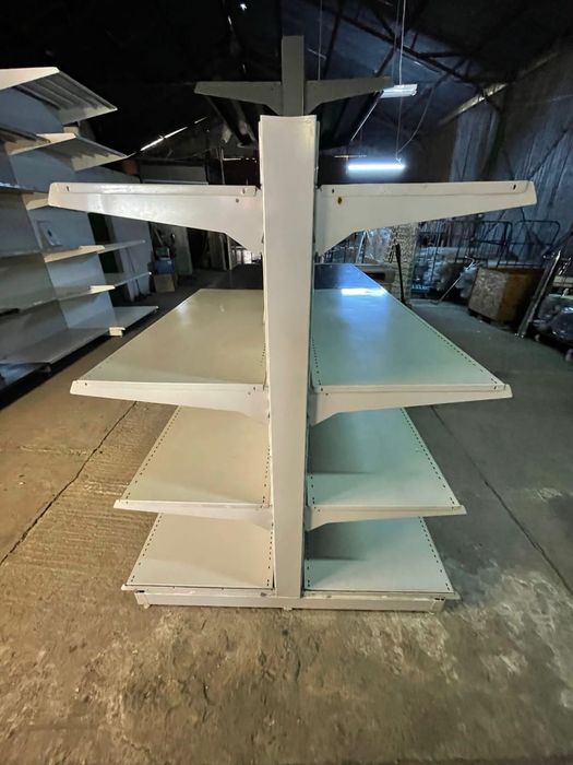 Rafturi metalice pentru supermarketuri