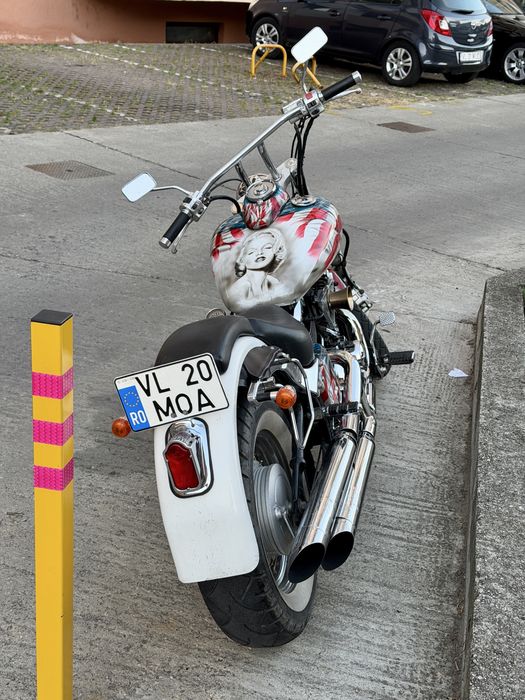 Yamaha Dragstar 650 custom chopper