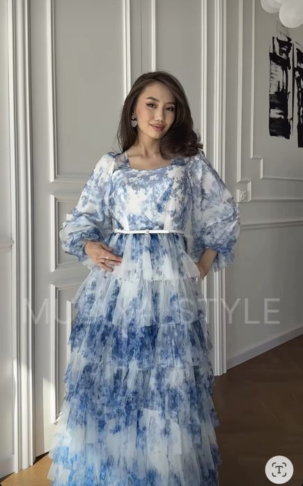 Продам нарядное  платье 32000т новое