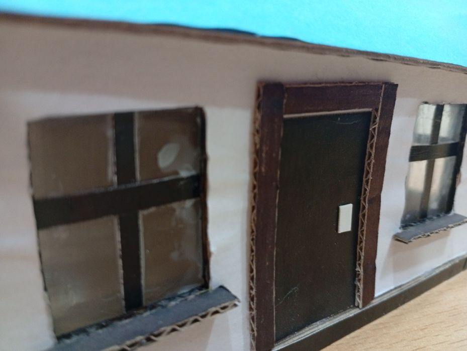 Uy maket . Barcha elementlari qoʻl mehnati yordamida yasalgan