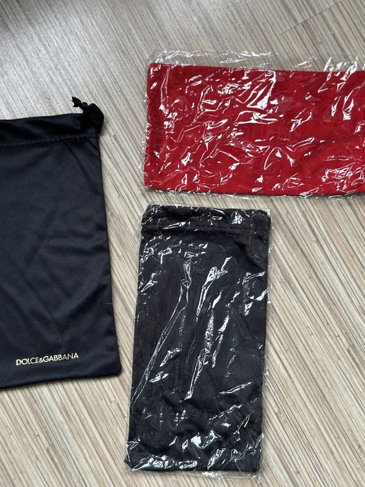 Платов калъф за очила + подарък кърпичка