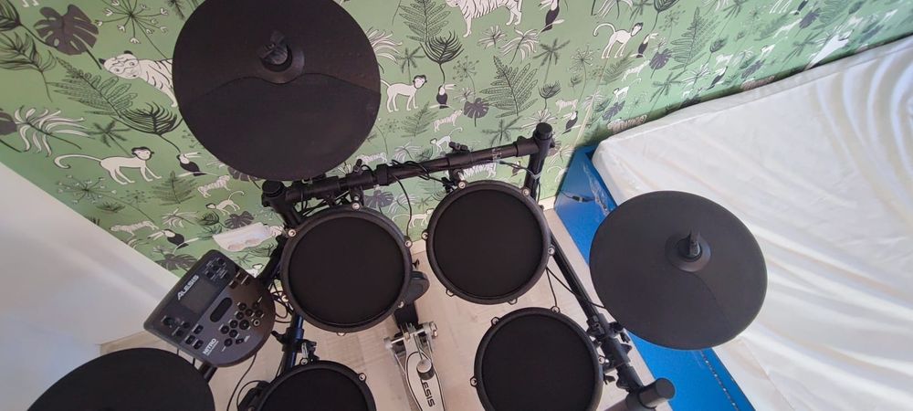 Tobe electronice Alesis Nitro Mesh