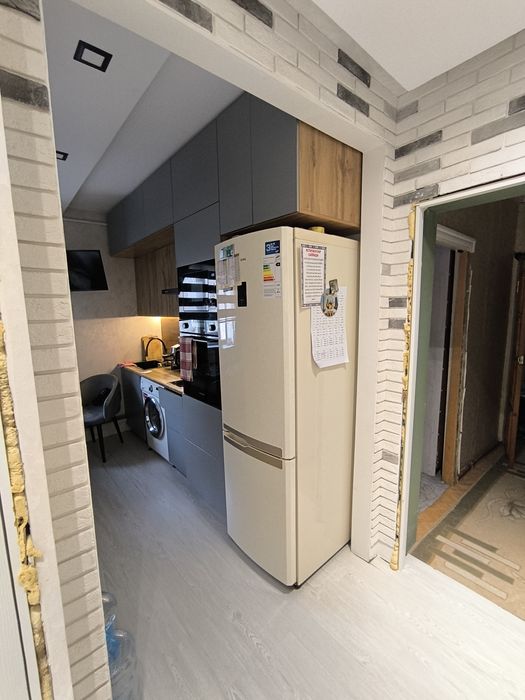 2 х комнатную квартиру Спутник 1.С ремонтом . В деревянном доме. Огоро