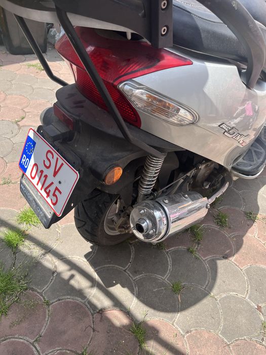 Vând scuter Kymco Dink 150
