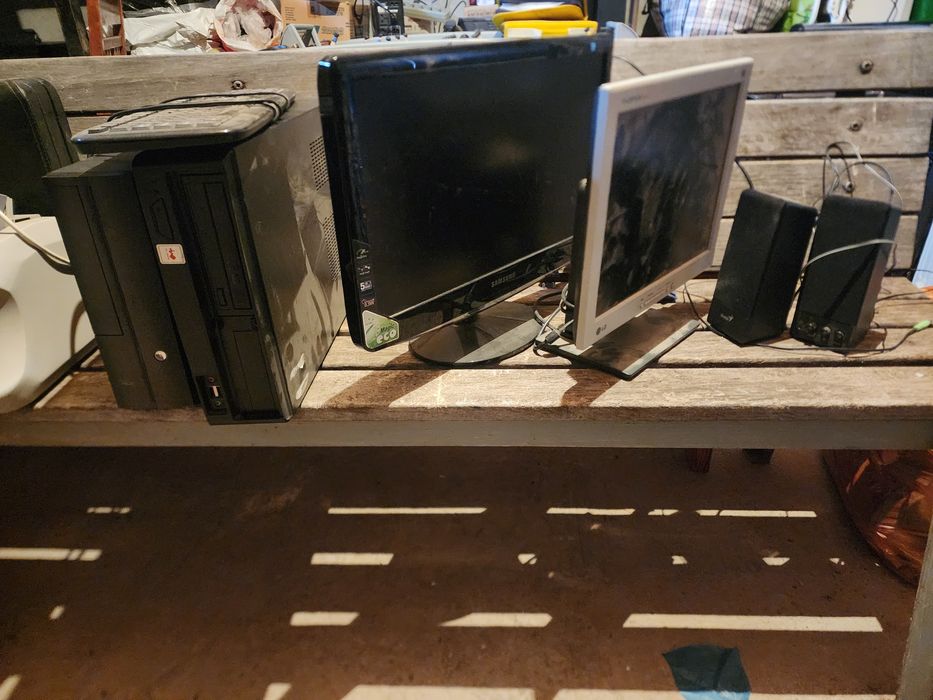 Продам технику, мониторы,процессоры колонки