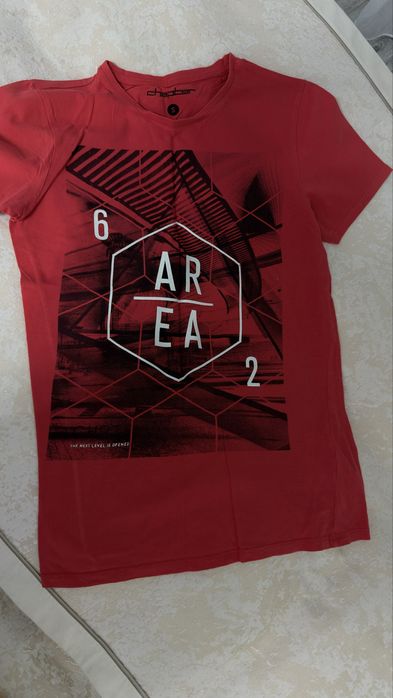 Футболки б/у в отличном состоянии