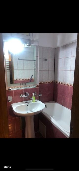 Apartament decomandat zona Calea București
