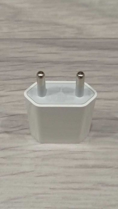 Адаптер питания Apple A1400