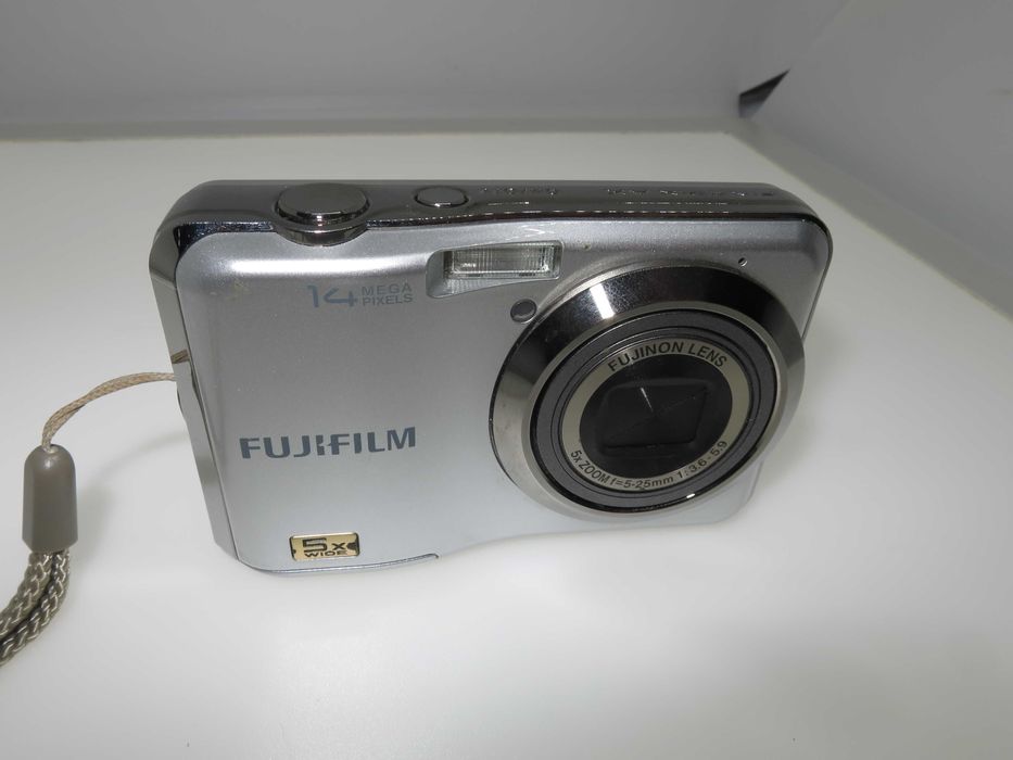 FujiFilm AX250 14MP компактен цифров фотоапарат дигитална камера