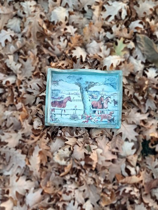 Къщичка за ключове и поднос с декупажна техника