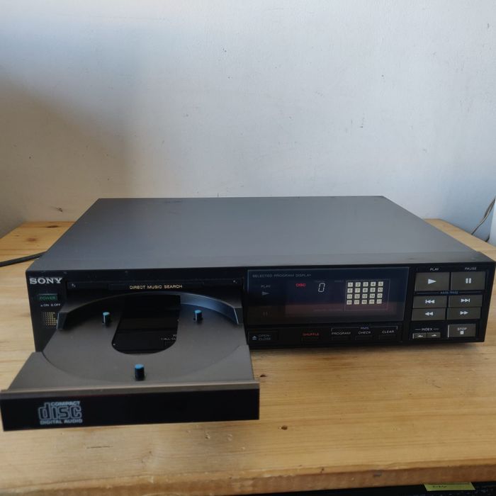 Cd player  Sony CDP-35-defect