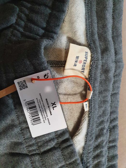 Ново долнище  SUPERDRY  XL