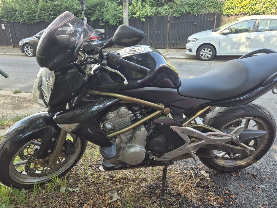 Vand moto kawasaki er6n
