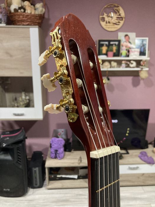 Китара Toledo Primera