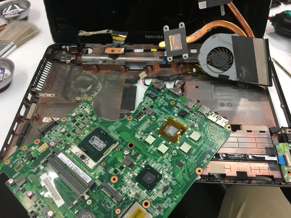 Service Laptopuri-Pc-Ps