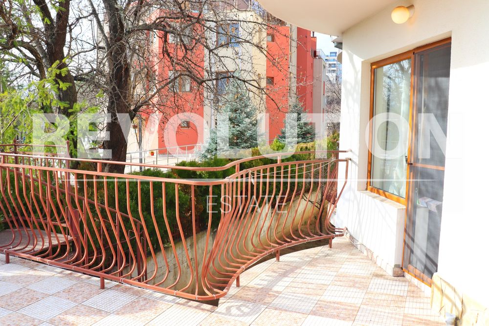 Дава се под наем Двустаен апартамент в к.к. Св.Св. Константин и Елена - 50 кв.м за 400 € - Снимка #5