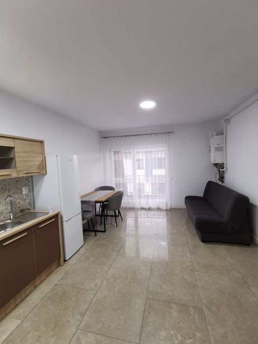 Inchiriez apartament cu 2 camere in Chinteni