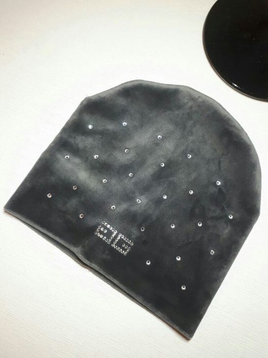 Шапка с Сваровски/ Swarovski